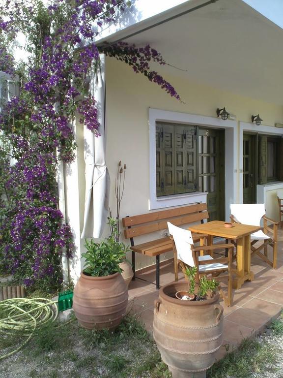 Rent Rooms Alexiou Límni 외부 사진
